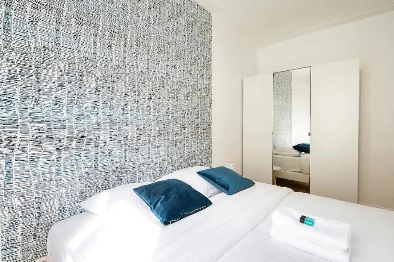Edgar Suites Marais - Temple Paris 2*,  France